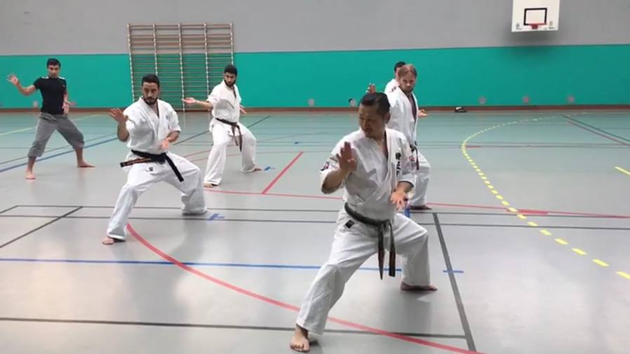 朋武館,空手,武道,格闘技,空手道,剛柔流,キックボクシング,古武道,春日井,一宮,KASUGAI,ICHINOMIYA,フランス,ジェネビリアーズ,FRANCE,GENNEVILLIERS